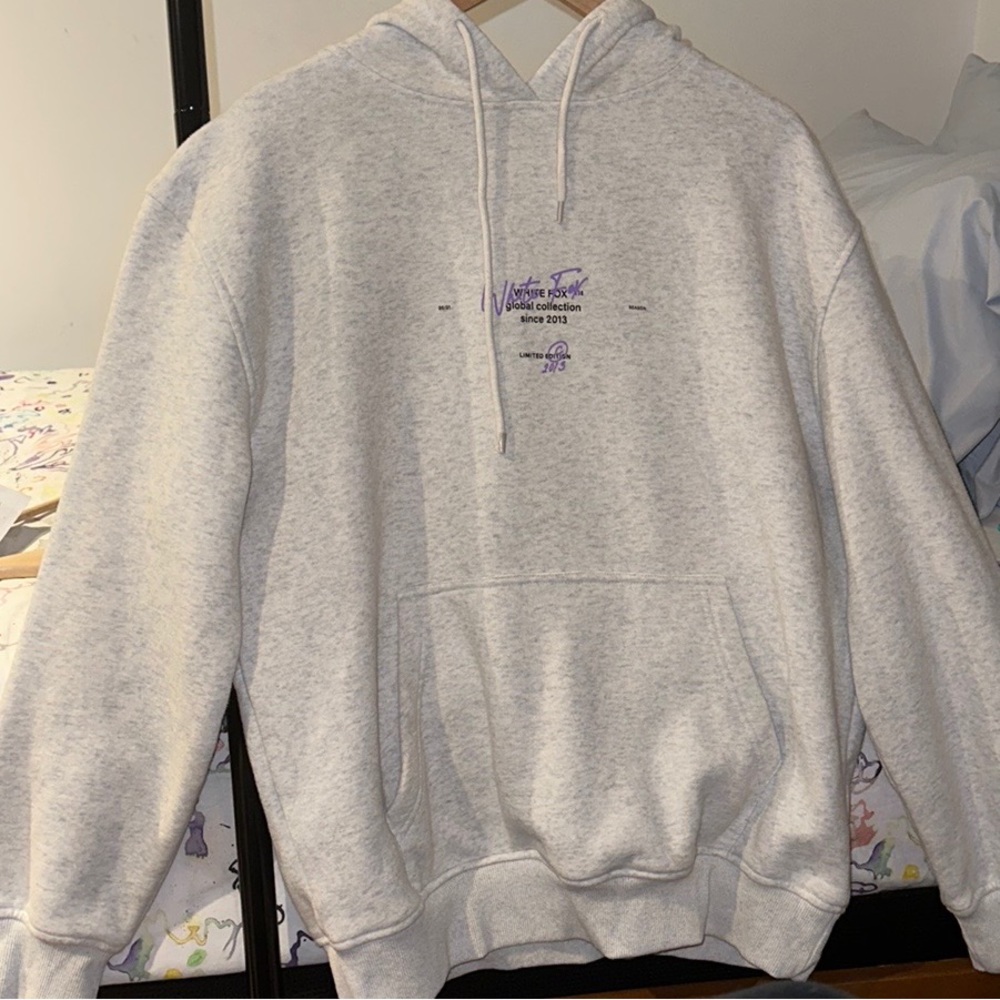 GRAY WHITE FOX HOODIE